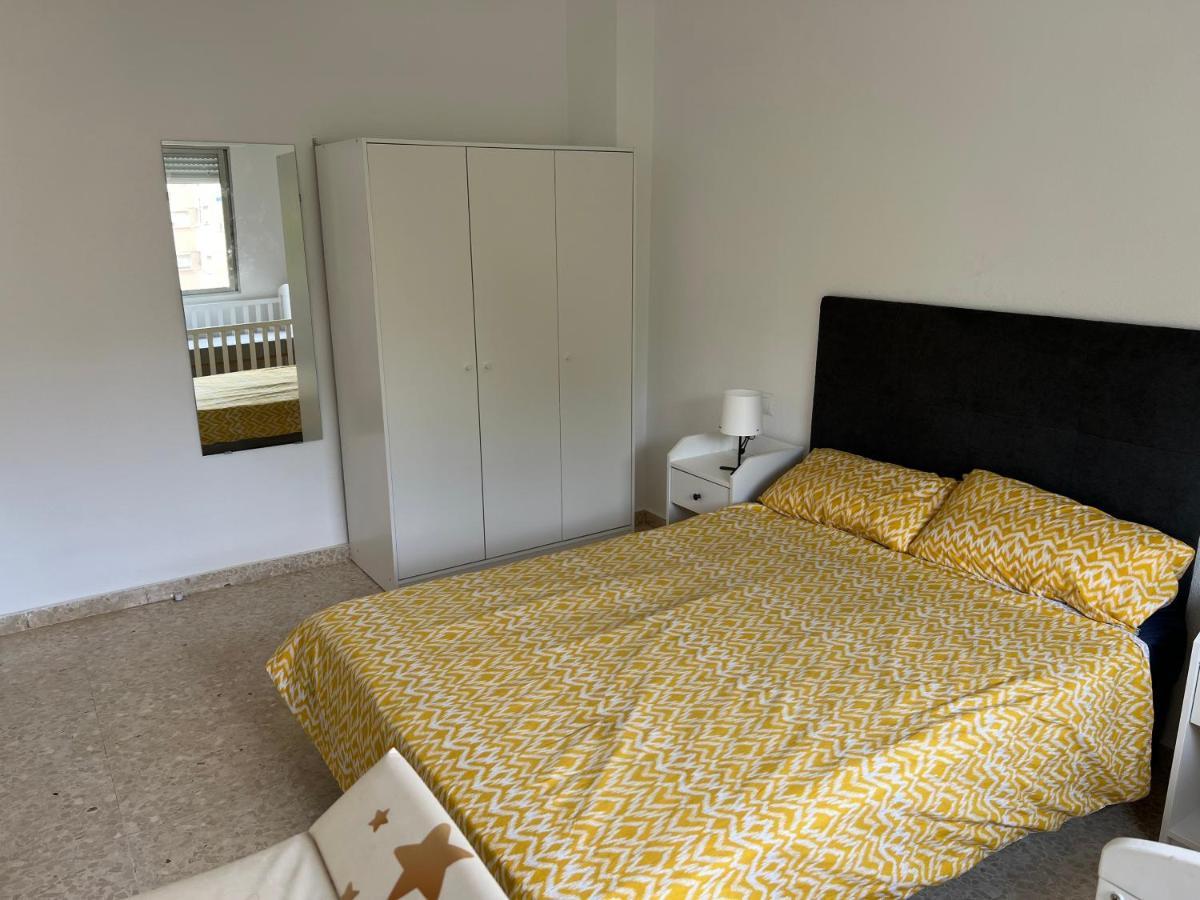 3-Bedroom + Crib - Perfect For The Family เอสเตโปนา ภายนอก รูปภาพ