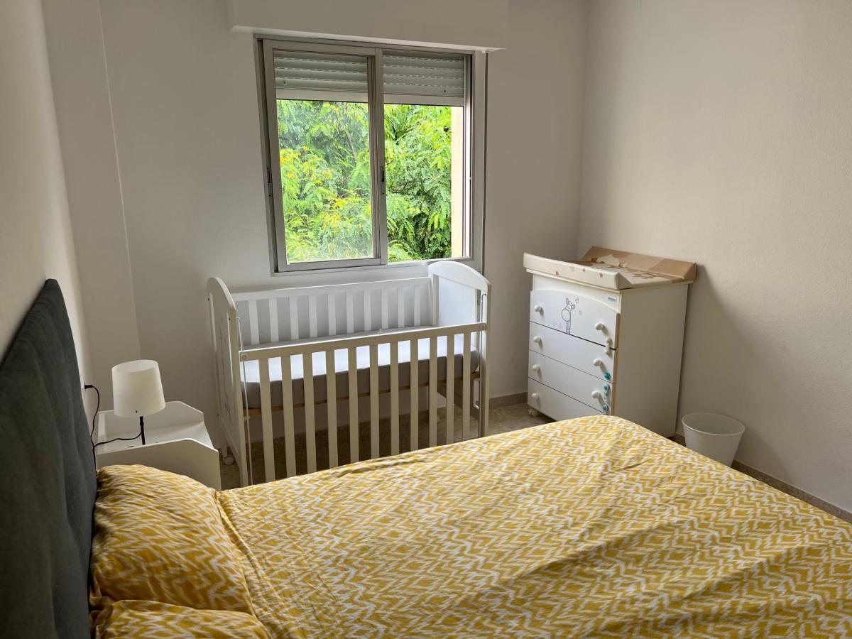 3-Bedroom + Crib - Perfect For The Family เอสเตโปนา ภายนอก รูปภาพ