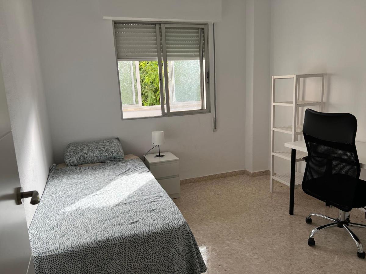 3-Bedroom + Crib - Perfect For The Family เอสเตโปนา ภายนอก รูปภาพ